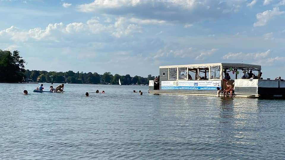 Eventfloss Berlin "Poseidon" für 50 Personen Bootsverleih am Waldhotel Berlin Köpenick